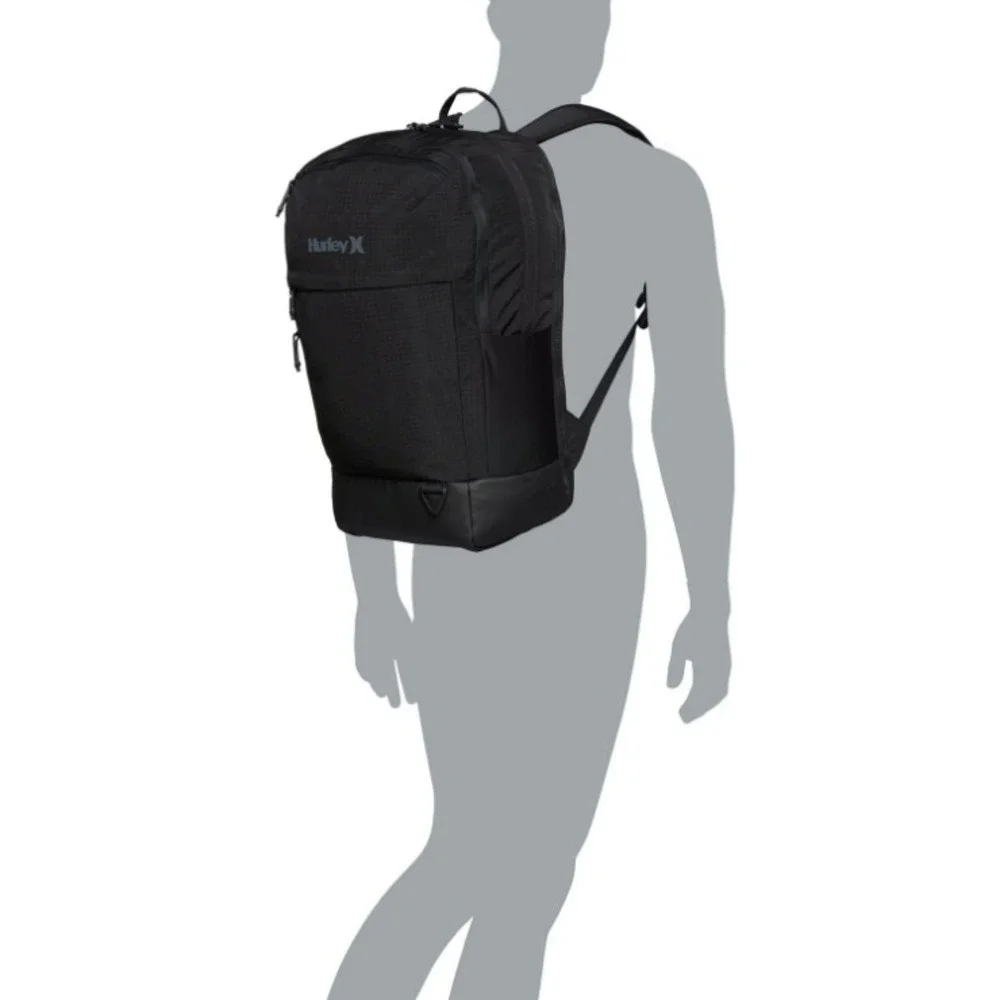 Hurley 7390 Peak 26L Black Backpack‎ for School or Daily Use